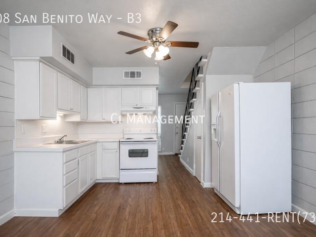 2 BR, 1 BA Apartment 9008 San Benito Way, Dallas, TX 75218
