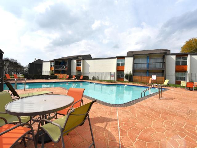 2 BR, 1 BA Apartment 9050 Youree Drive Unit 400 404, Shreveport, LA 71115