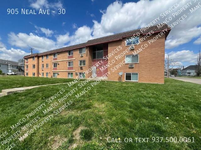 2 BR, 1 BA Apartment 905 Neal Ave, Dayton, OH 45405