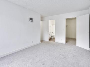 2 BR, 1 BA Apartment 9072 Gramercy Dr Unit 019, San Diego, CA 92123