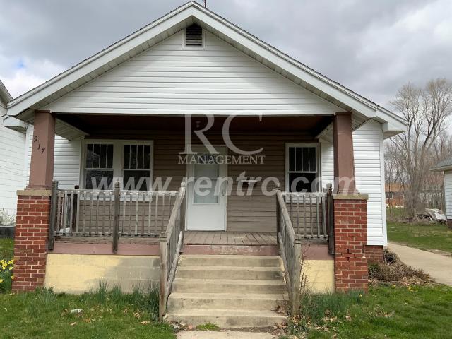 2 BR, 1 BA Apartment 917 Seminary, Danville, IL 61832
