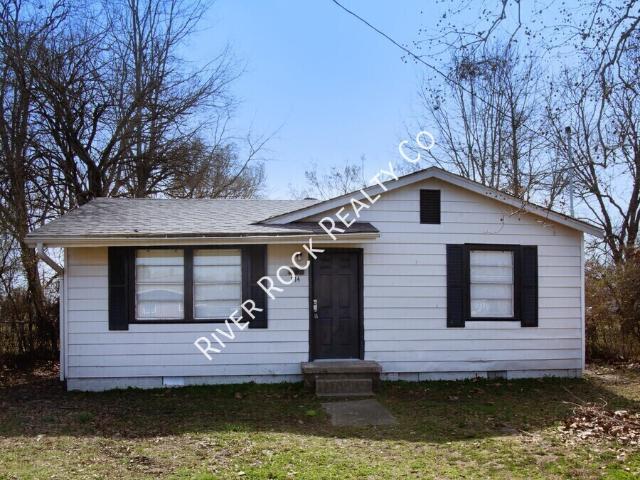 2 BR, 1 BA Apartment 914 E 17th Street, North Little Rock, AR 72114