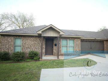 2 BR, 1 BA Apartment 918 W. Oak, Jonesboro, AR 72401