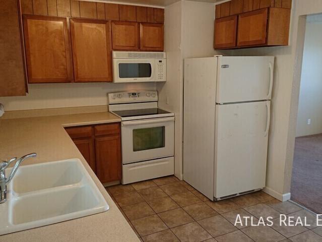 2 BR, 1 BA Apartment 920 Bishop Court, Castle Rock, CO 80104