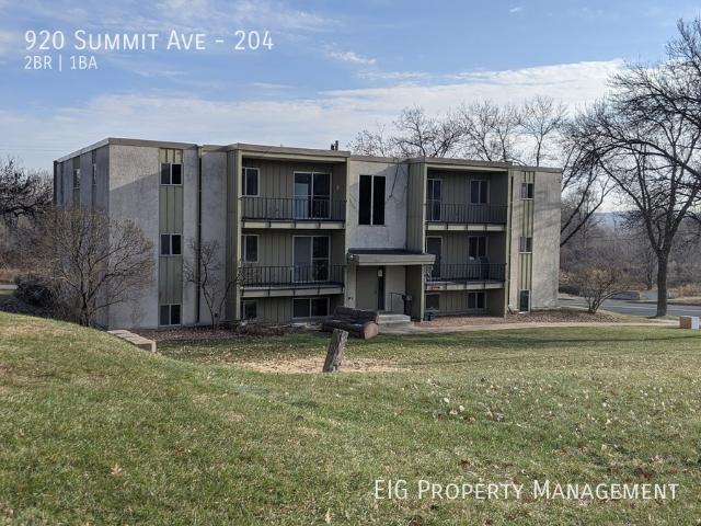 2 BR, 1 BA Apartment 920 Summit Ave, South Saint Paul, MN 55075