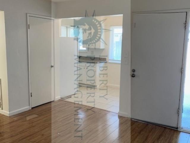 2 BR, 1 BA Apartment 924 S Garfield St, Unit 3, Lodi, CA 95240