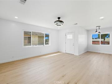 2 BR, 1 BA Apartment 9312 South 6th Avenue, Inglewood, CA 90305