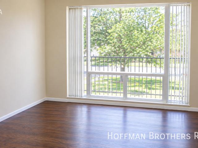 2 BR, 1 BA Apartment 9325 Maie Ave, Los Angeles, CA 90002