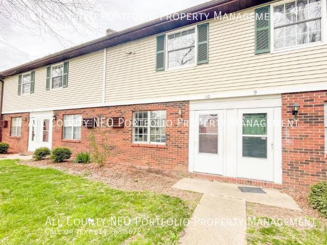 2 BR, 1 BA Apartment 935 S Court St Circleville, OH 43113