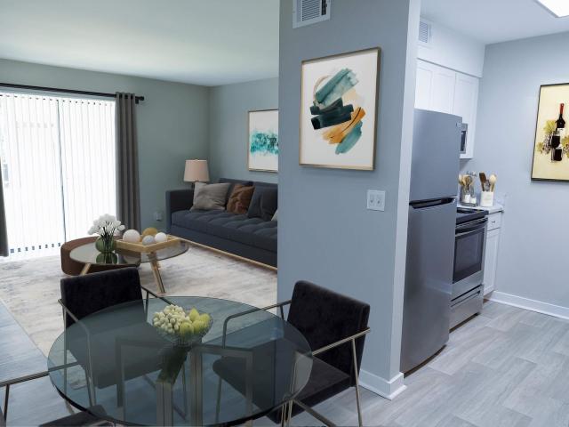 2 BR, 1 BA Apartment 939 South Riverside Drive Unit M111, Clarksville, TN 37040