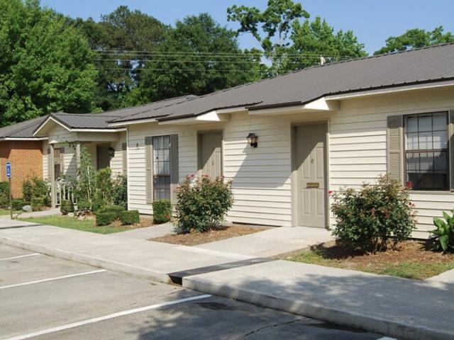 2 BR, 1 BA Apartment 9 Camellia Drive, Brantley, AL 36009