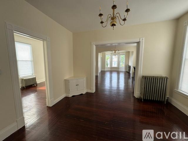 2 BR, 1 BA Apartment 9 Munro Court, Unit 2, Troy, NY 12180