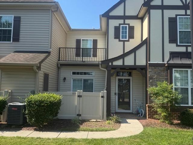 2 BR, 2.5 BA Apartment 105 Herons Cove, Carrollton, VA 23314