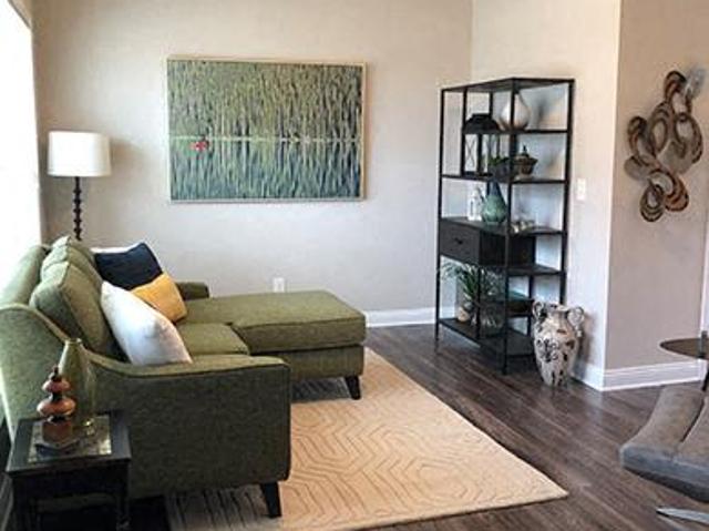 2 BR, 2.5 BA Apartment 103 Stoneledge Court Unit BF103 1B, Elizabethtown, KY 42701