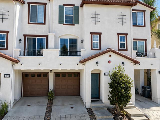 2 BR, 2.5 BA Apartment 1199 Terracina Lane, San Diego, CA 92103