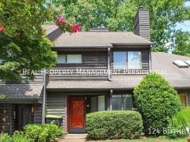 2 BR, 2.5 BA Apartment 124 Blithe Ct, Charlottesville, VA 22901