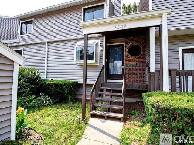 2 BR, 2.5 BA Apartment 1308 Mill Pond Dr, Unit 1308, South Windsor, CT 06074
