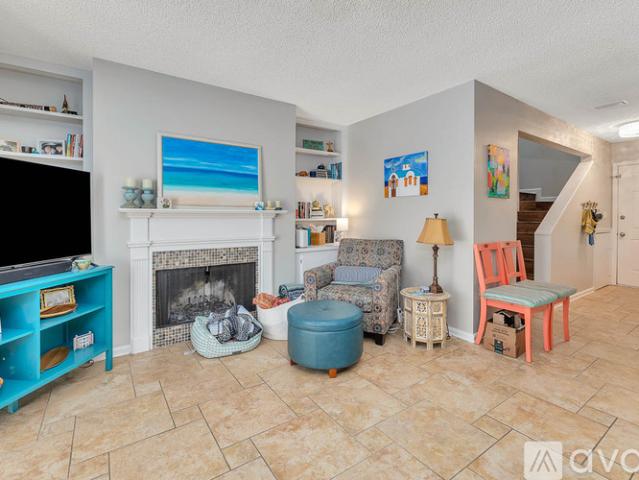 2 BR, 2.5 BA Apartment 132 S Island Square Dr, Unit 132, St. Simons Island, GA 31522