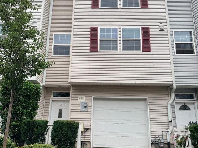 2 BR, 2.5 BA Apartment 14320 SW Cougar Ridge Drive, Beaverton, OR 97008