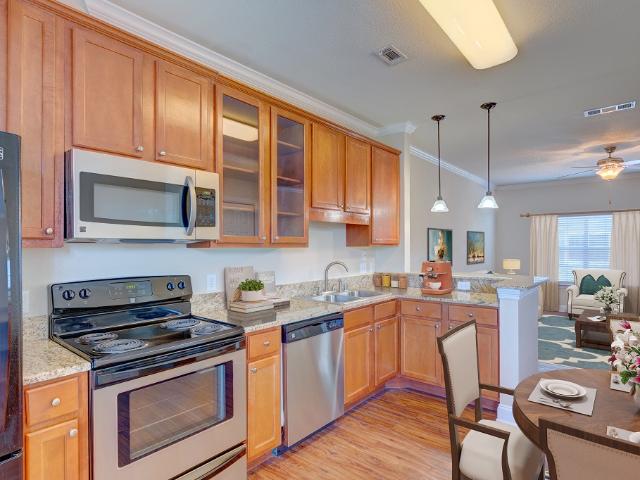 2 BR, 2.5 BA Apartment 150 Boland Street Unit 408, Fort Worth, TX 76107