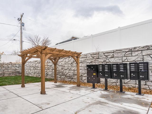 2 BR, 2.5 BA Apartment 1654 East Fort Union Blvd Unit 1654 1, Salt Lake City, UT 84121
