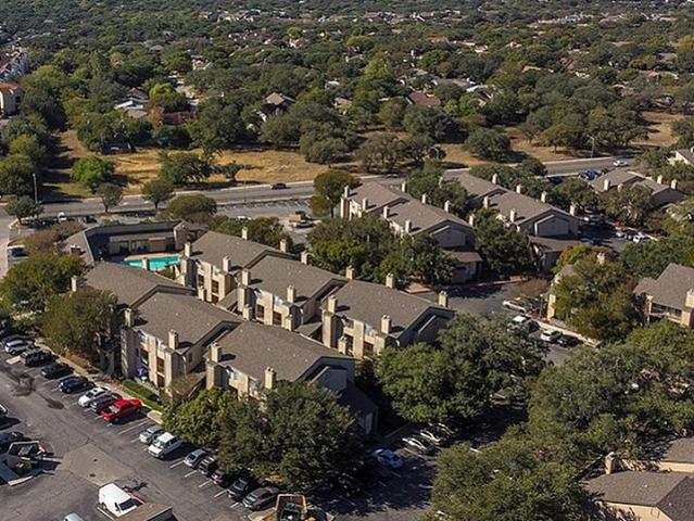 2 BR, 2.5 BA Apartment 16550 Henderson Pass Unit 1118, San Antonio, TX 78232