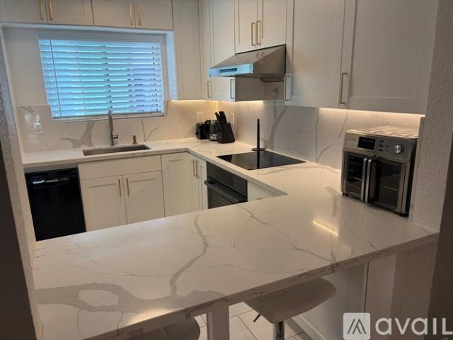2 BR, 2.5 BA Apartment 17990 Sunol Road, Unit 17990, Hayward, CA 94541