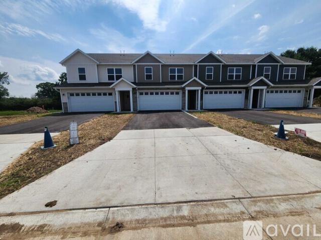 2 BR, 2.5 BA Apartment 1704 E 23rd St, Marshfield, WI 54449