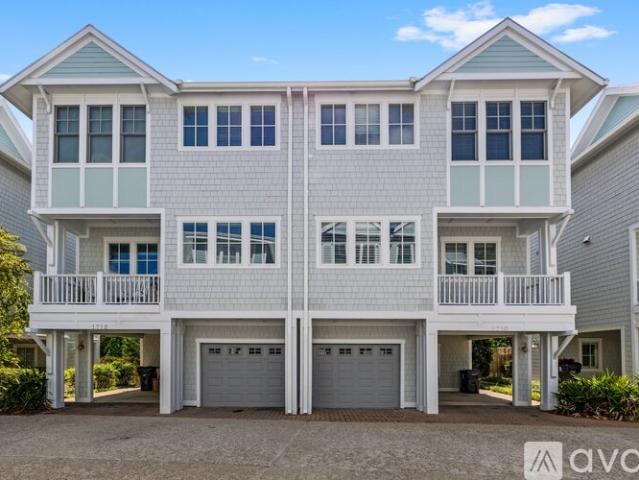 2 BR, 2.5 BA Apartment 1710 Tearthumb Ct, Unit 1710, Wilmington, NC 28403