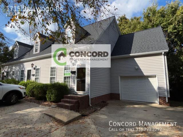 2 BR, 2.5 BA Apartment 1715 Dellwood Dr, Greensboro, NC 27408