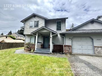 2 BR, 2.5 BA Apartment 1727 63rd St SE, Everett, WA 98203