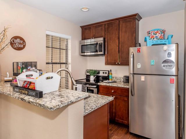 2 BR, 2.5 BA Apartment 1727 Westview Terrace Unit 1809M, Arlington, TX 76013