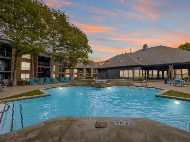 2 BR, 2.5 BA Apartment 18665 Midway Road Unit B0604, Dallas, TX 75287