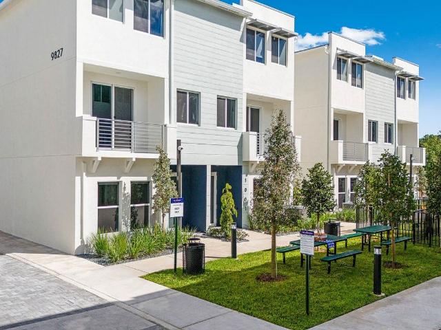 2 BR, 2.5 BA Apartment 18155 SW 98th Avenue Rd #100 Unit 701, Miami, FL 33157