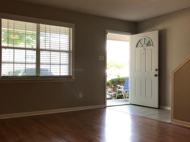 2 BR, 2.5 BA Apartment 1816 Plum St, Unit A, Valdosta, GA 31601