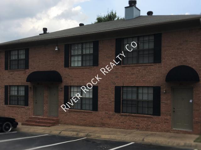 2 BR, 2.5 BA Apartment 1819 Reservoir Road, Little Rock, AR 72227