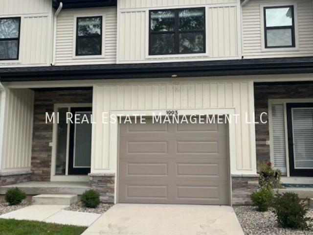 2 BR, 2.5 BA Apartment 1993 N Shorewood Ln 1, Holland, MI 49423