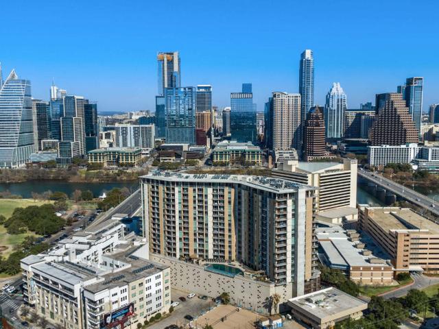 2 BR, 2.5 BA Apartment 214 Barton Springs Road Unit 1909, Austin, TX 78704