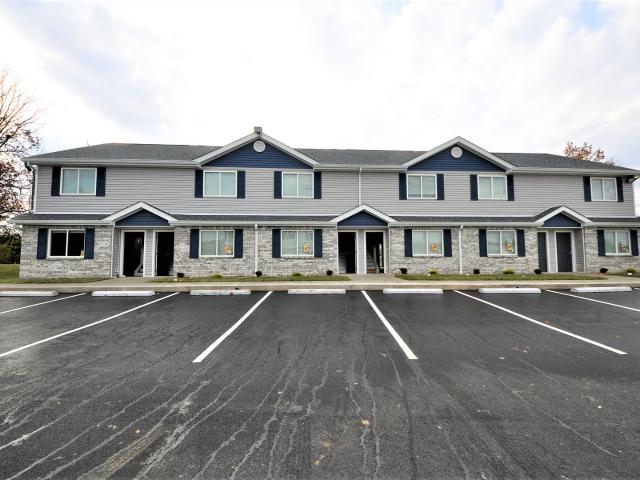 2 BR, 2.5 BA Apartment 210 Arlington Way, Warrenton, MO 63383
