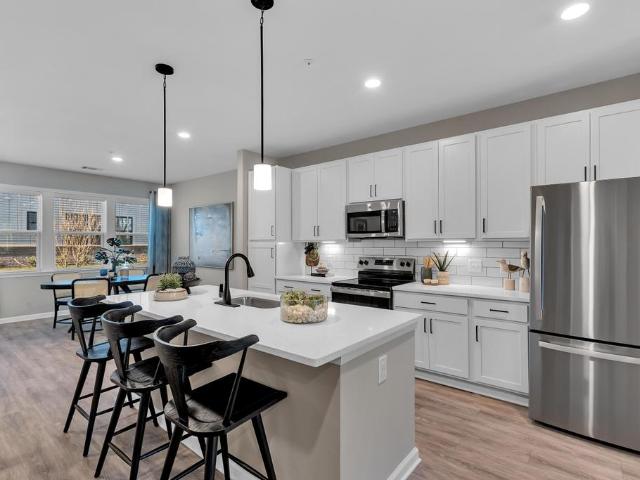 2 BR, 2.5 BA Apartment 21 Dupont Street Unit 019G, Wilmington, NC 28411