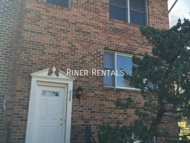 2 BR, 2.5 BA Apartment 229 Wakefield Place, Harrisonburg, VA 22801