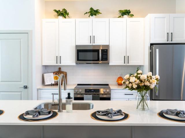 2 BR, 2.5 BA Apartment 2710 Park Avenue Suite 200 Unit 6 06 2744, Cincinnati, OH 45212