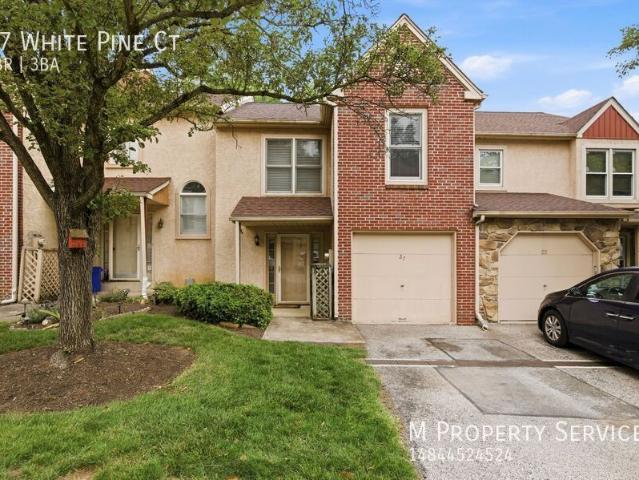 2 BR, 2.5 BA Apartment 27 White Pine Ct, Lafayette Hill, PA 19444