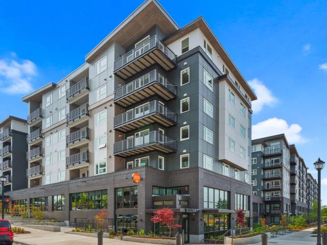 2 BR, 2.5 BA Apartment 2950 NE 11th St Unit B2, Renton, WA 98056