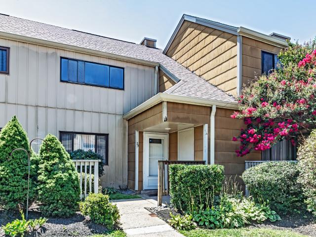 2 BR, 2.5 BA Apartment 29 Chiswick Dr, Lindenwold, NJ 08021