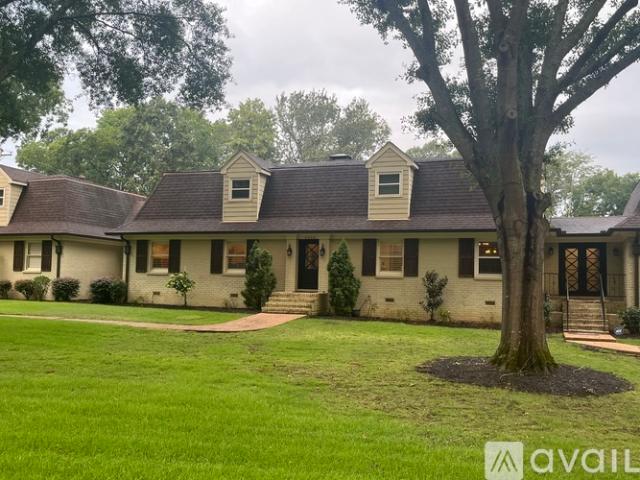 2 BR, 2.5 BA Apartment 3055 Ashmont Drive, Germantown, TN 38138