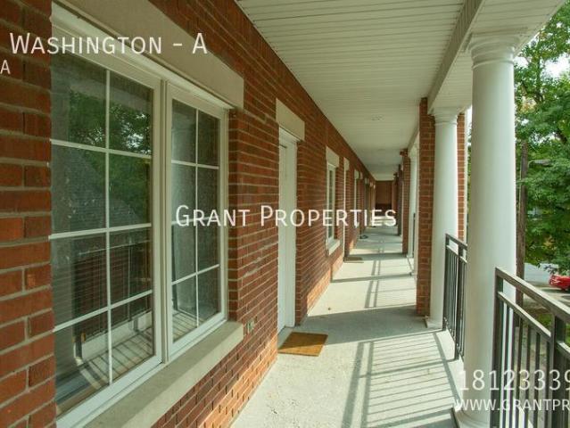 2 BR, 2.5 BA Apartment 314 N Washington, Bloomington, IN 47408