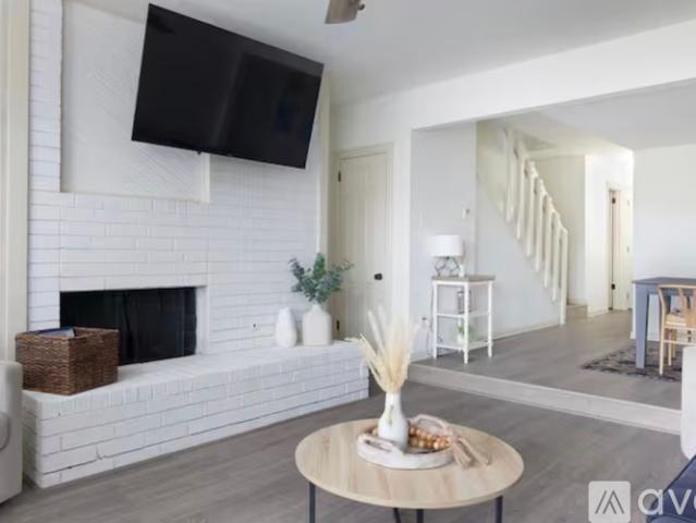 2 BR, 2.5 BA Apartment 3212 Meadow Avenue, Unit 22, Norman, OK 73072