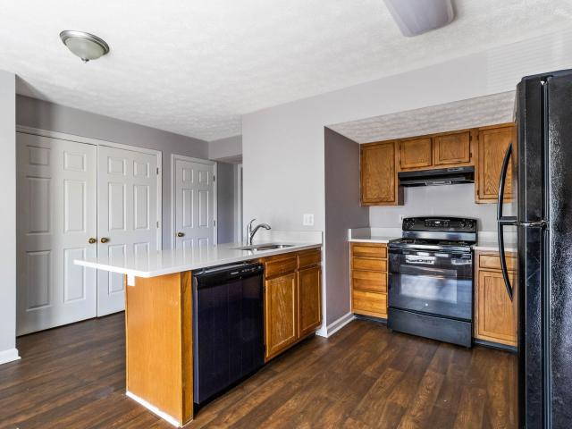 2 BR, 2.5 BA Apartment 3353 Cove Lake Dr Unit 321, Lexington, KY 40515