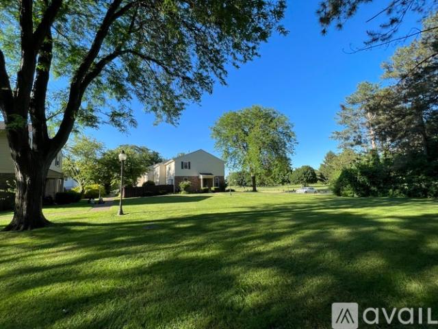 2 BR, 2.5 BA Apartment 3306 Alpine Dr, Ann Arbor, MI 48108